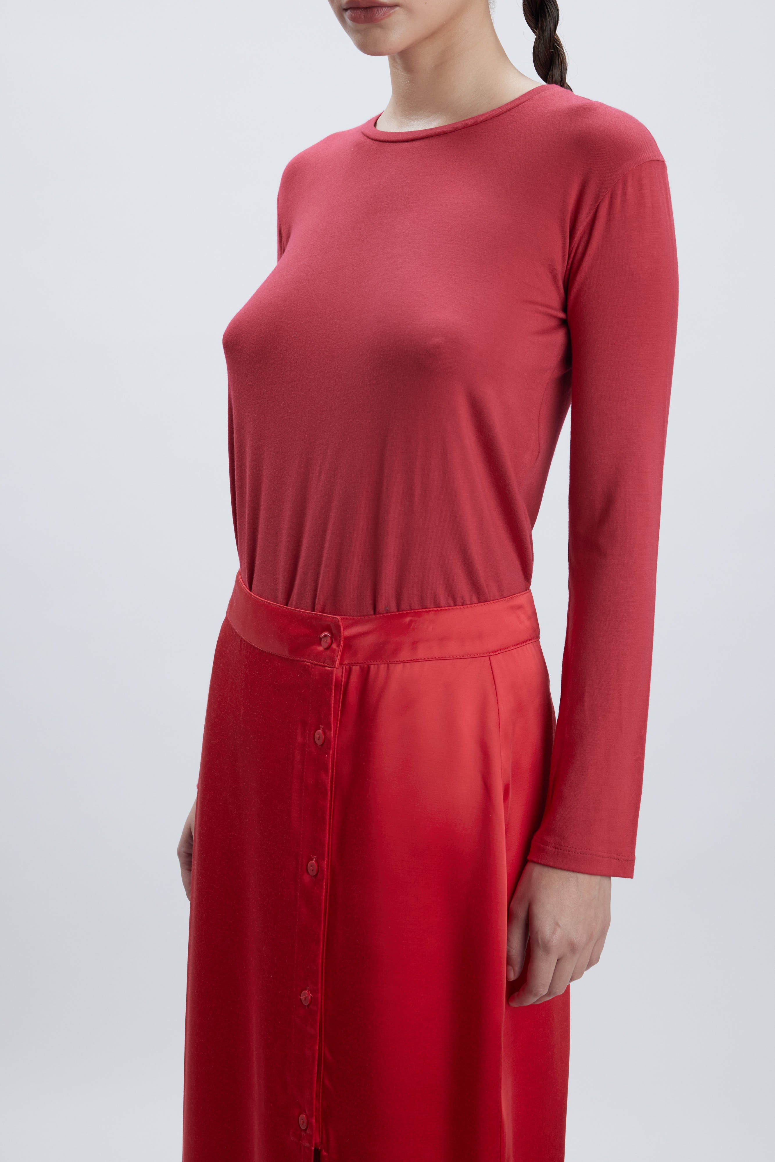 BEE RED