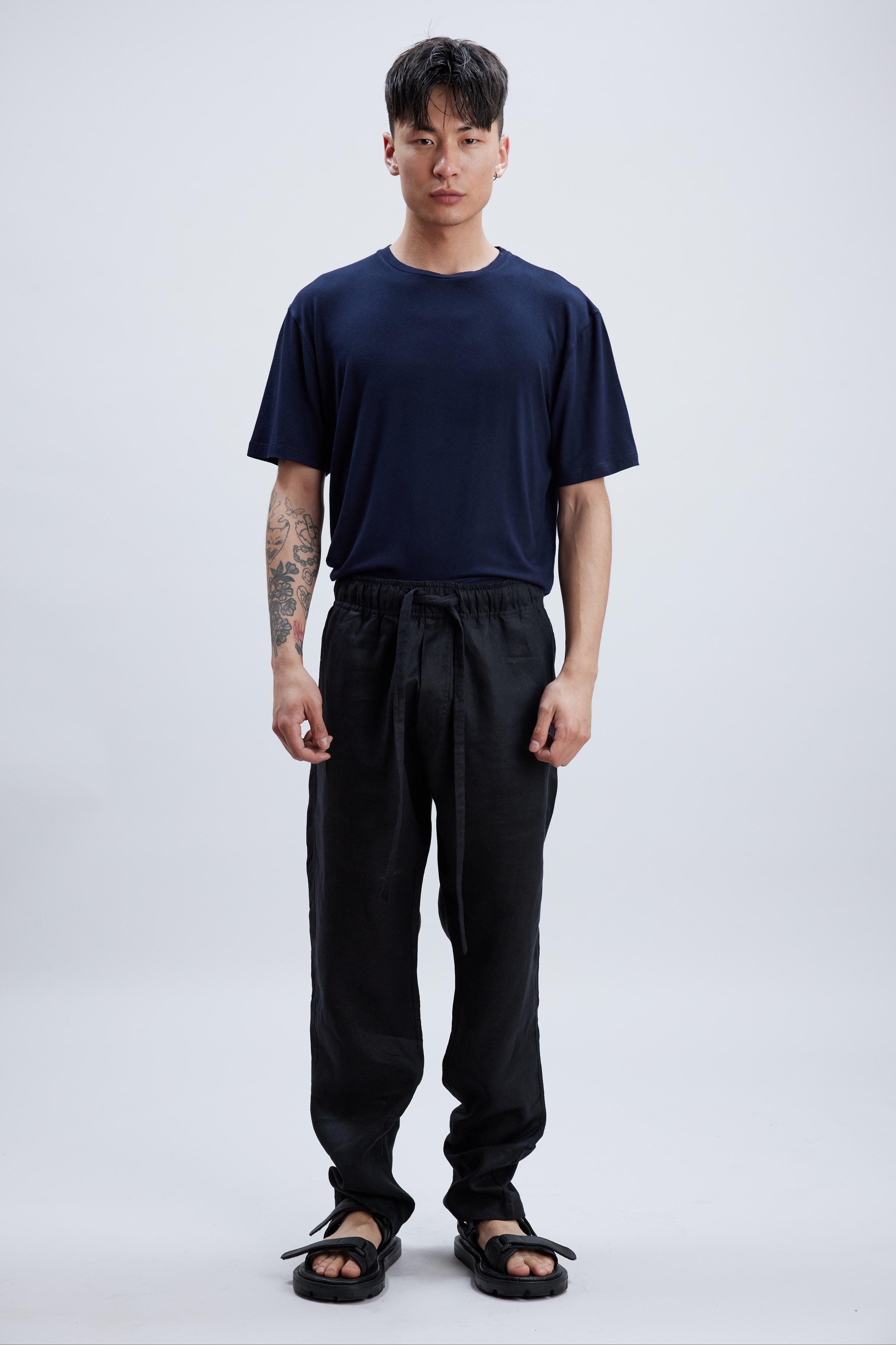 KNIGHT BLACK LINEN