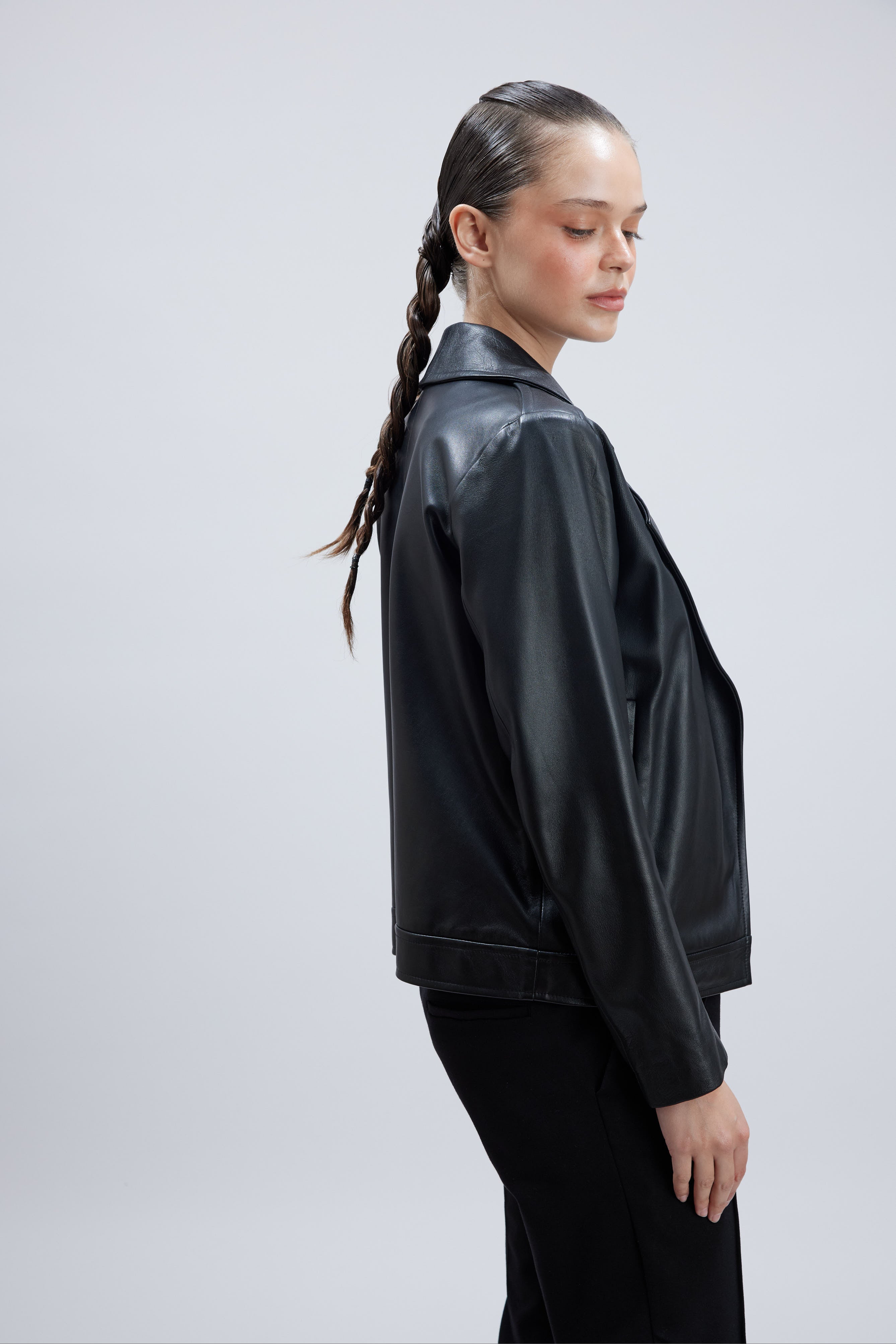 MARS BLACK LEATHER