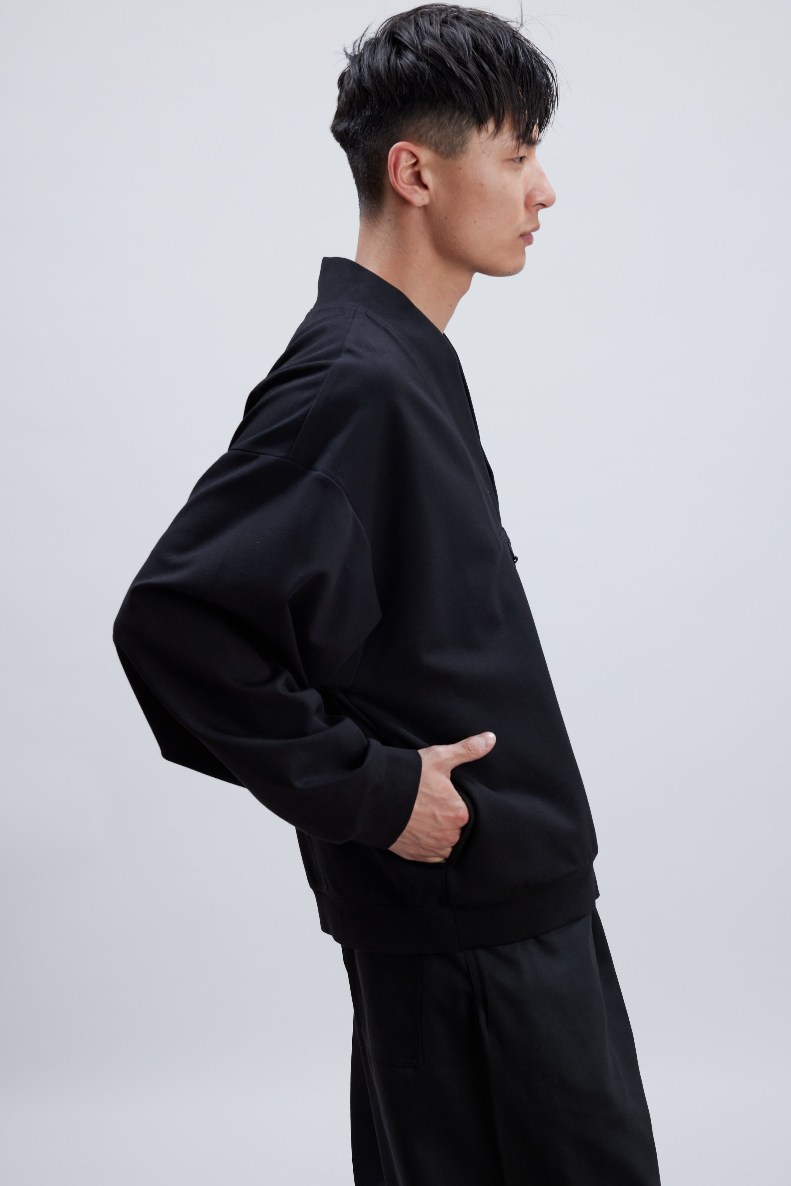 MOLECULE BLACK CINA