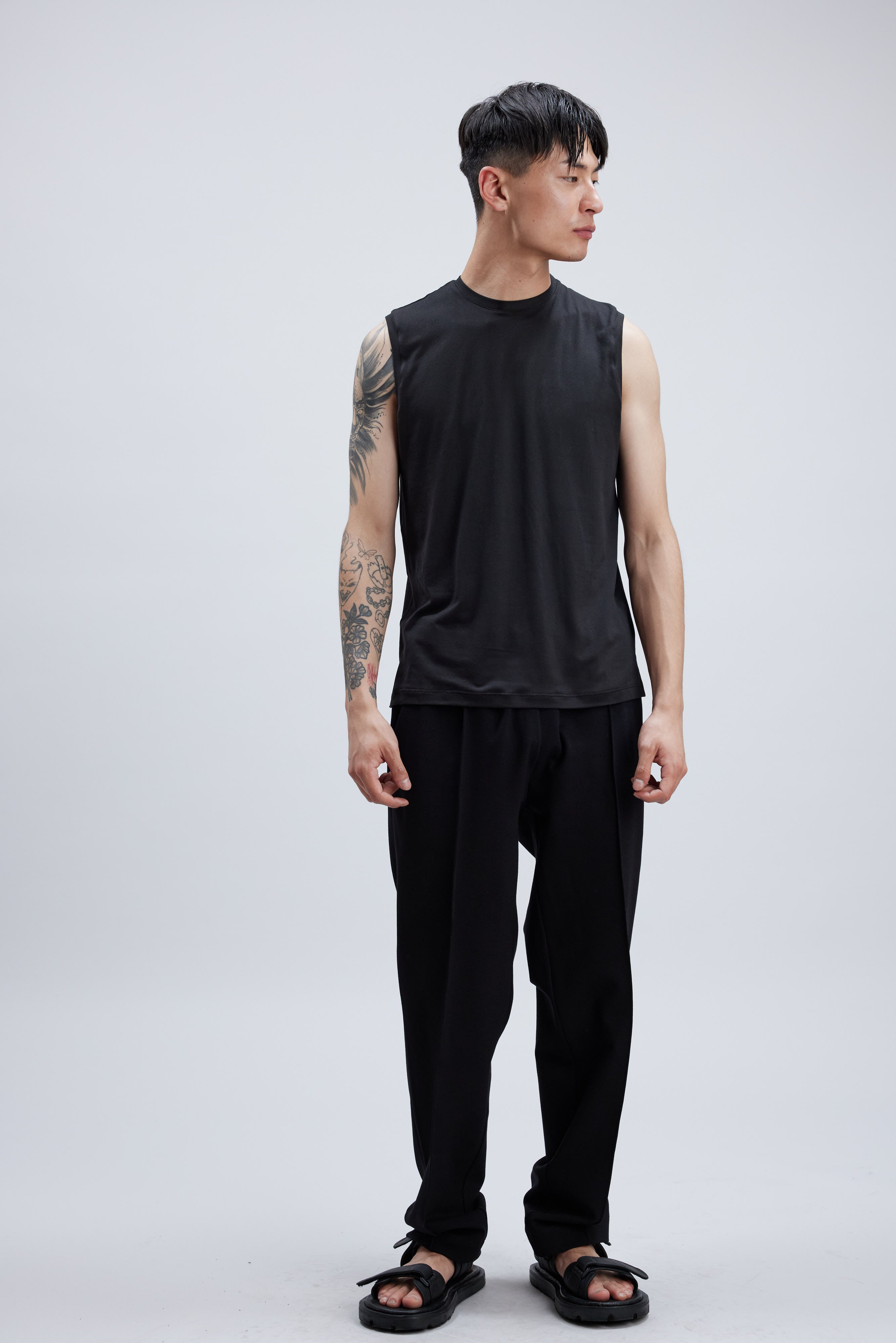 STEEL BLACK