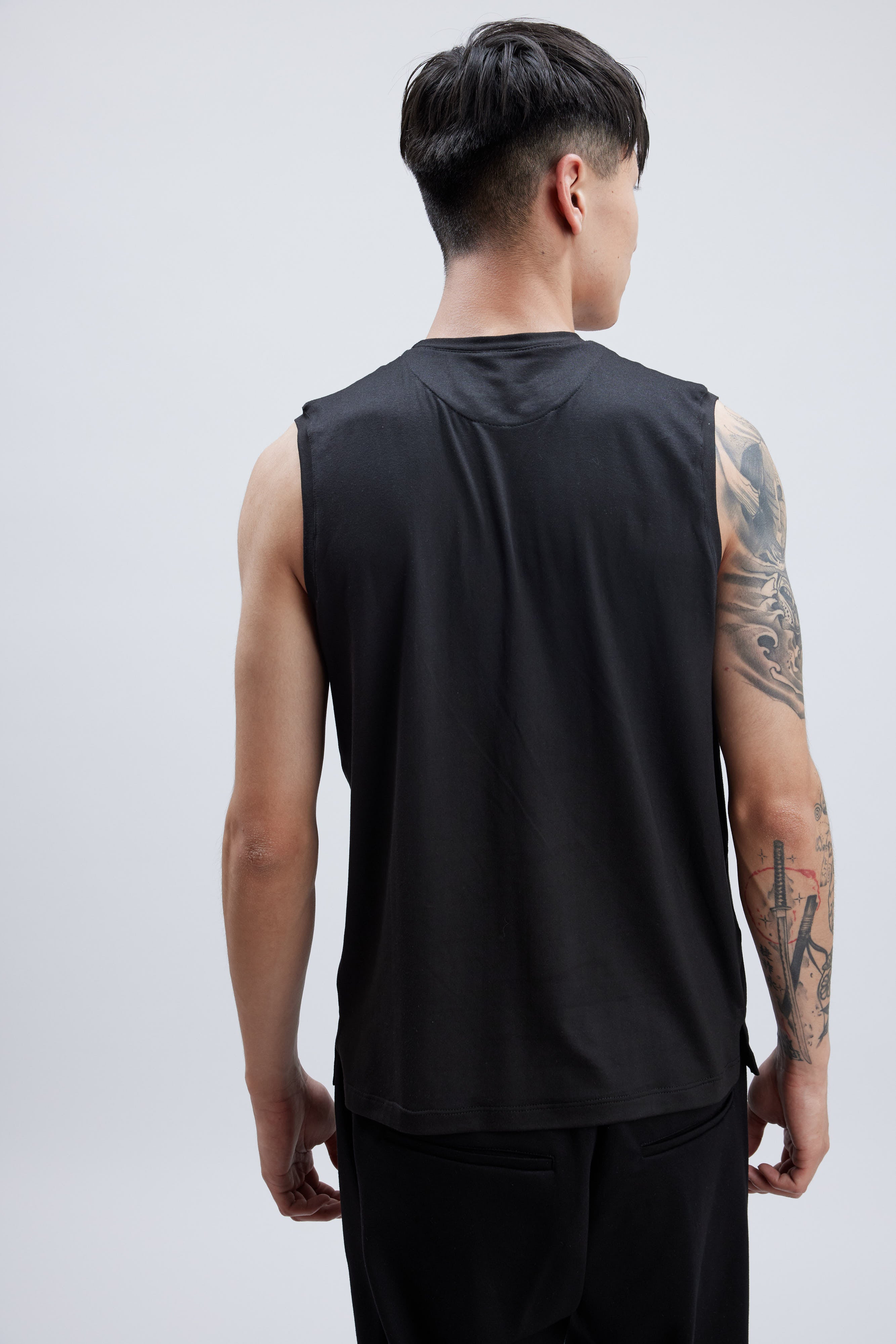 STEEL BLACK