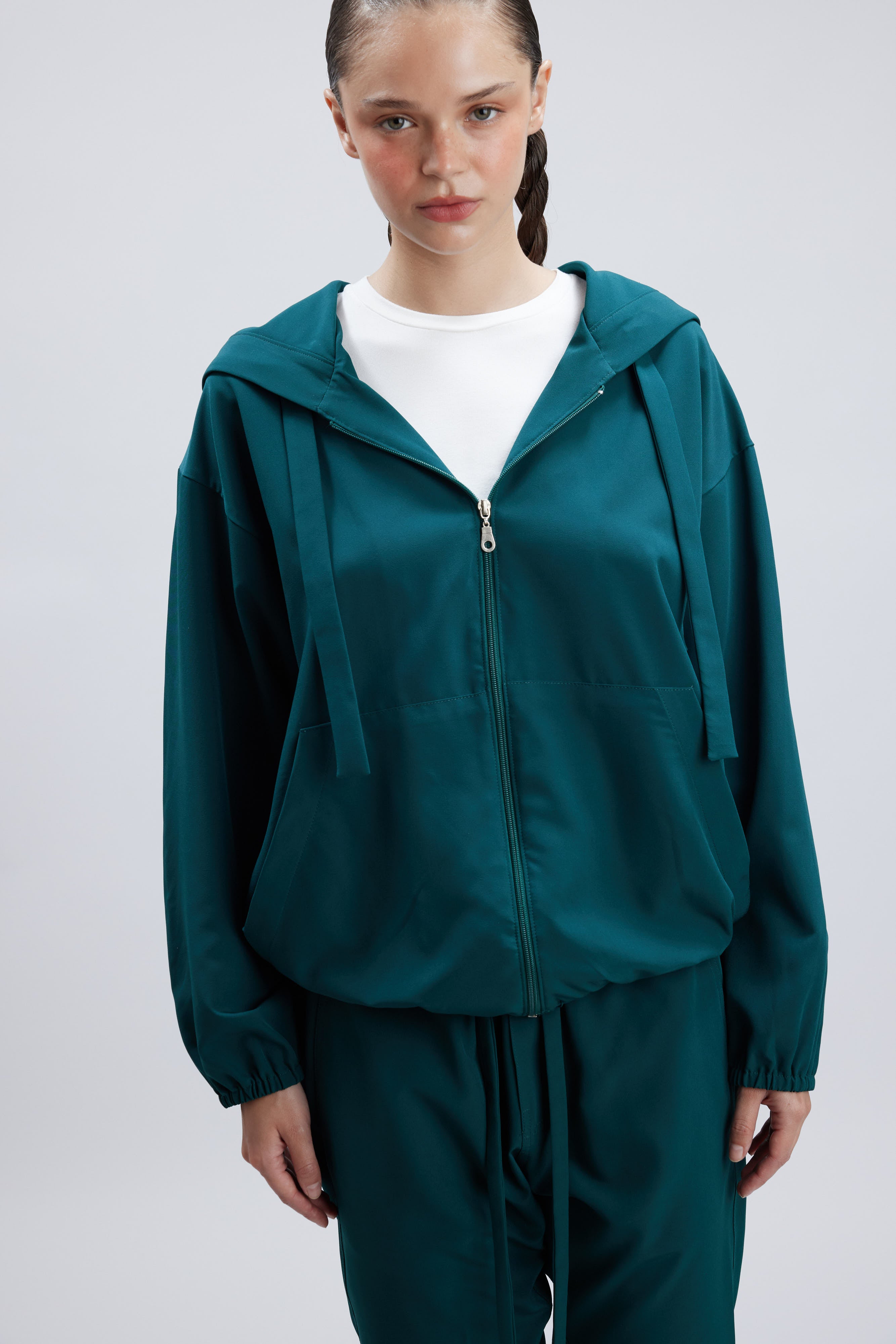 TRAIL GREEN