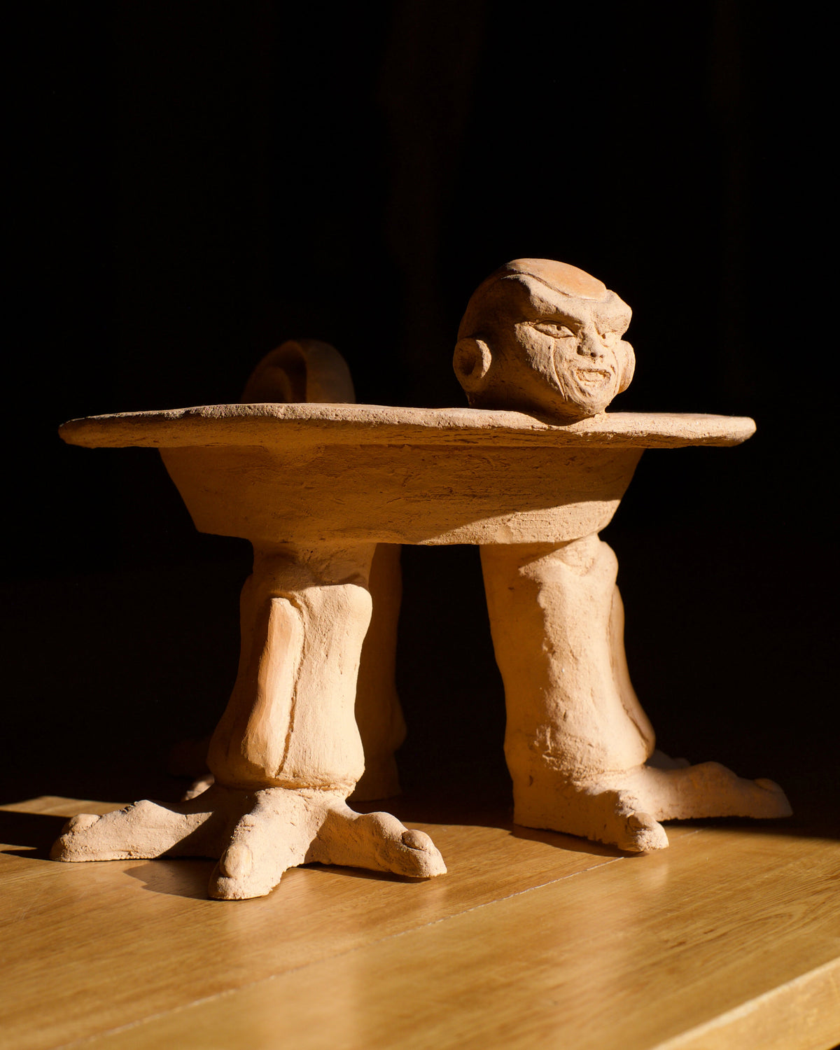 "PLATO FREEZER" CLAY BY KÁSSER SÁNCHEZ