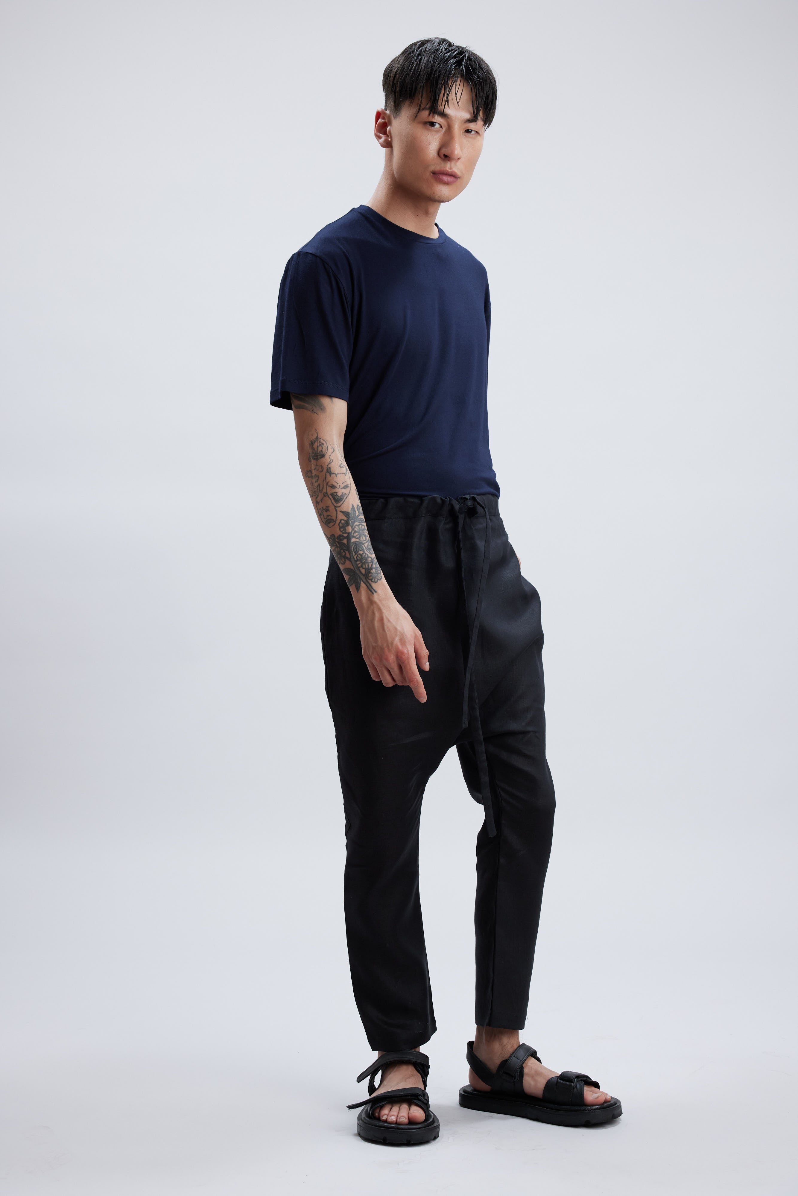 FOAM BLACK LINEN