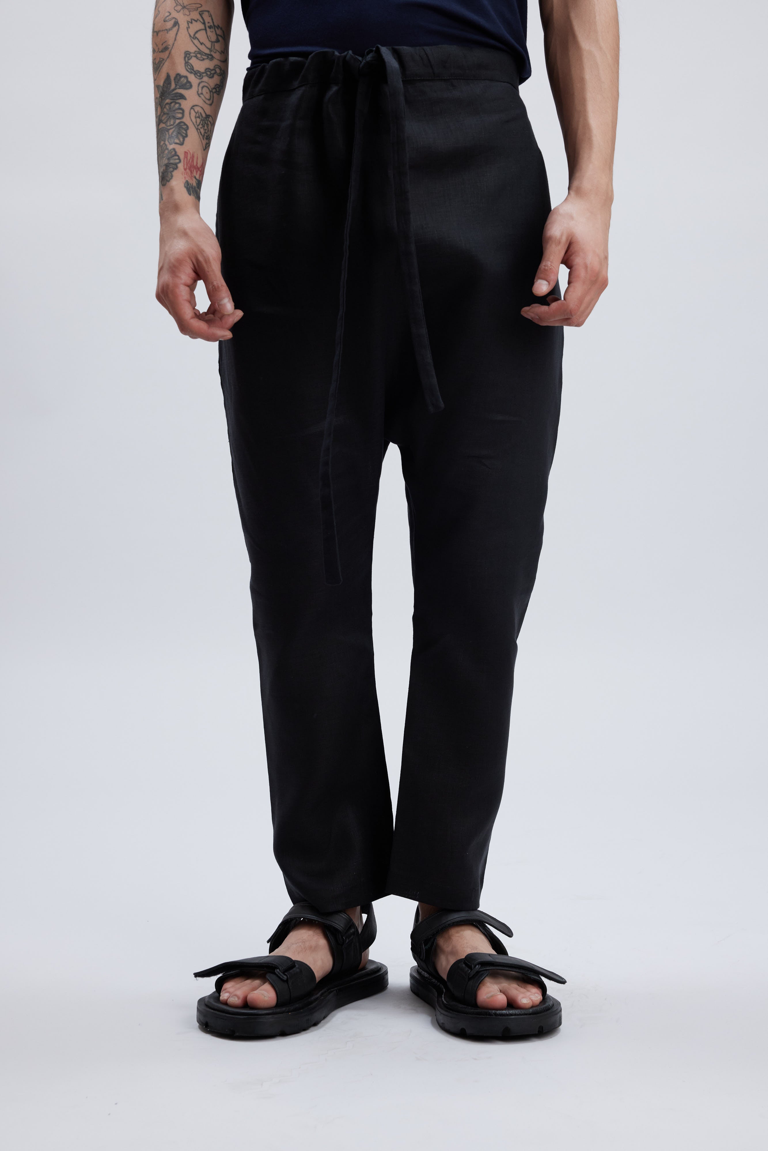 FOAM BLACK LINEN