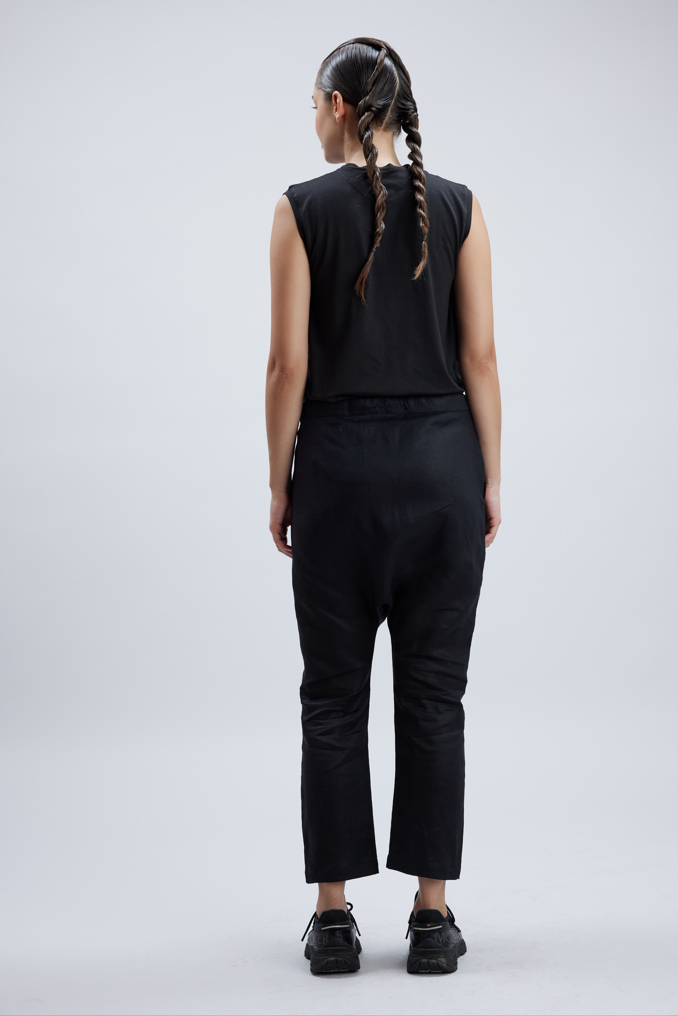 FOAM BLACK LINEN