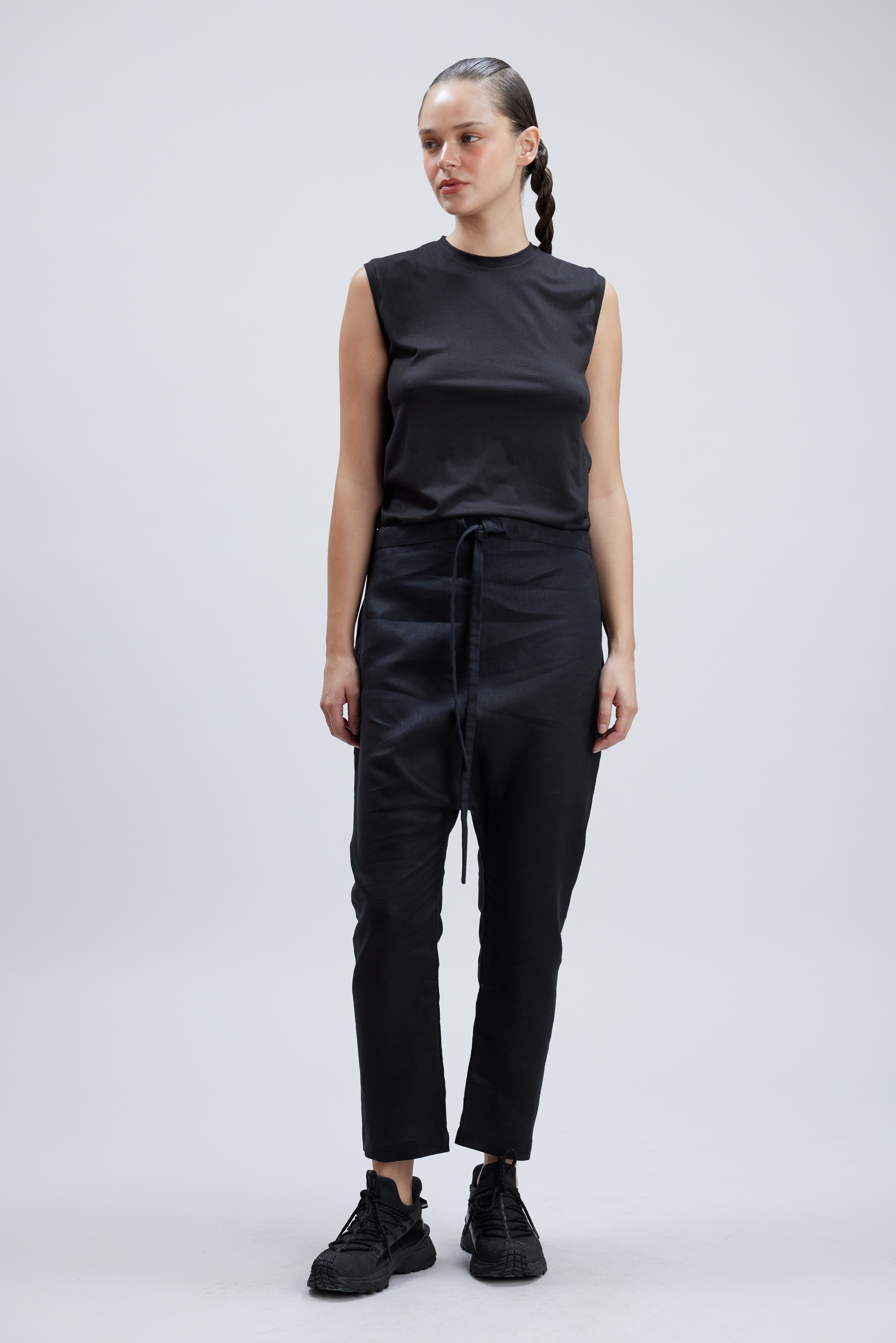 FOAM BLACK LINEN