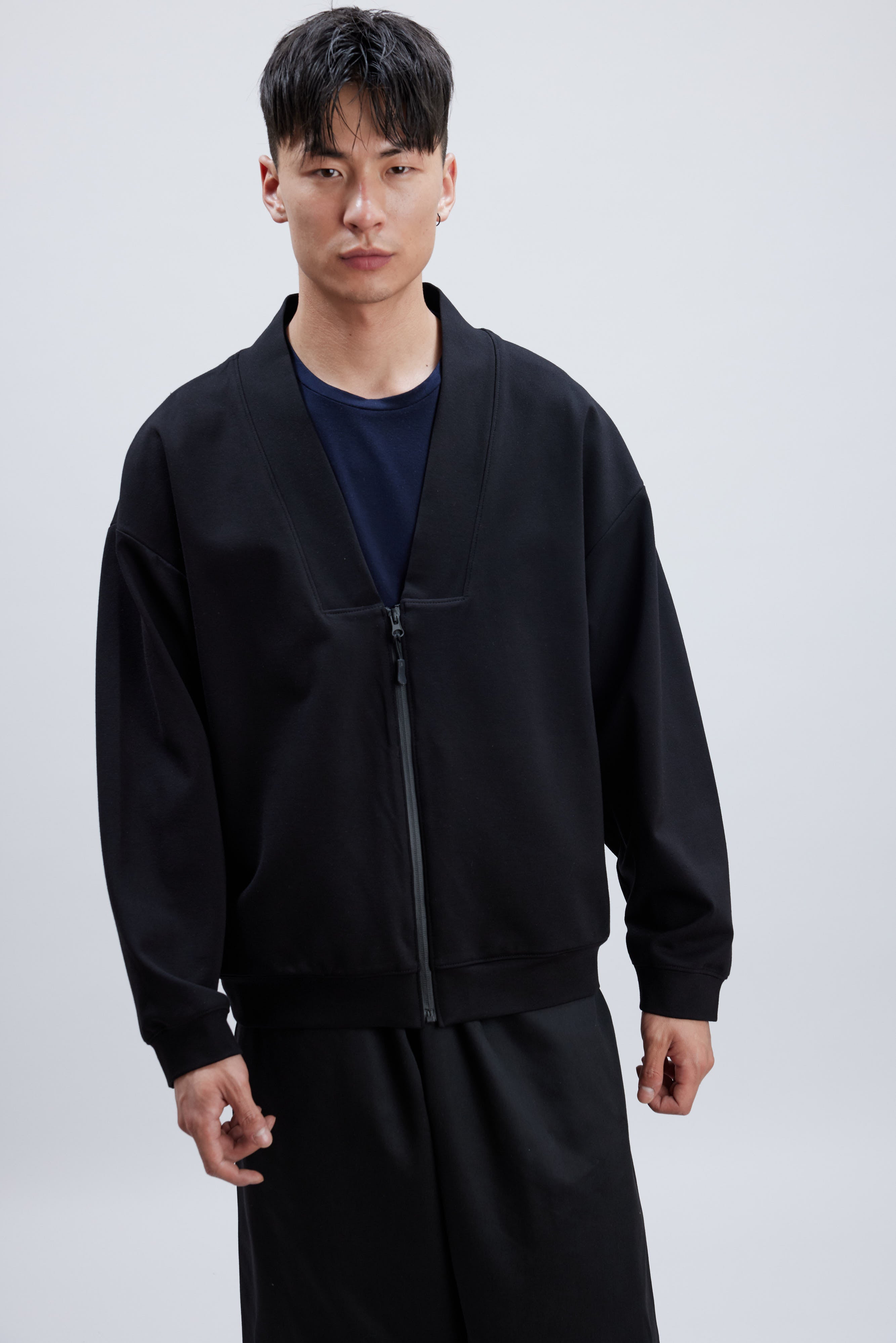MOLECULE BLACK CINA