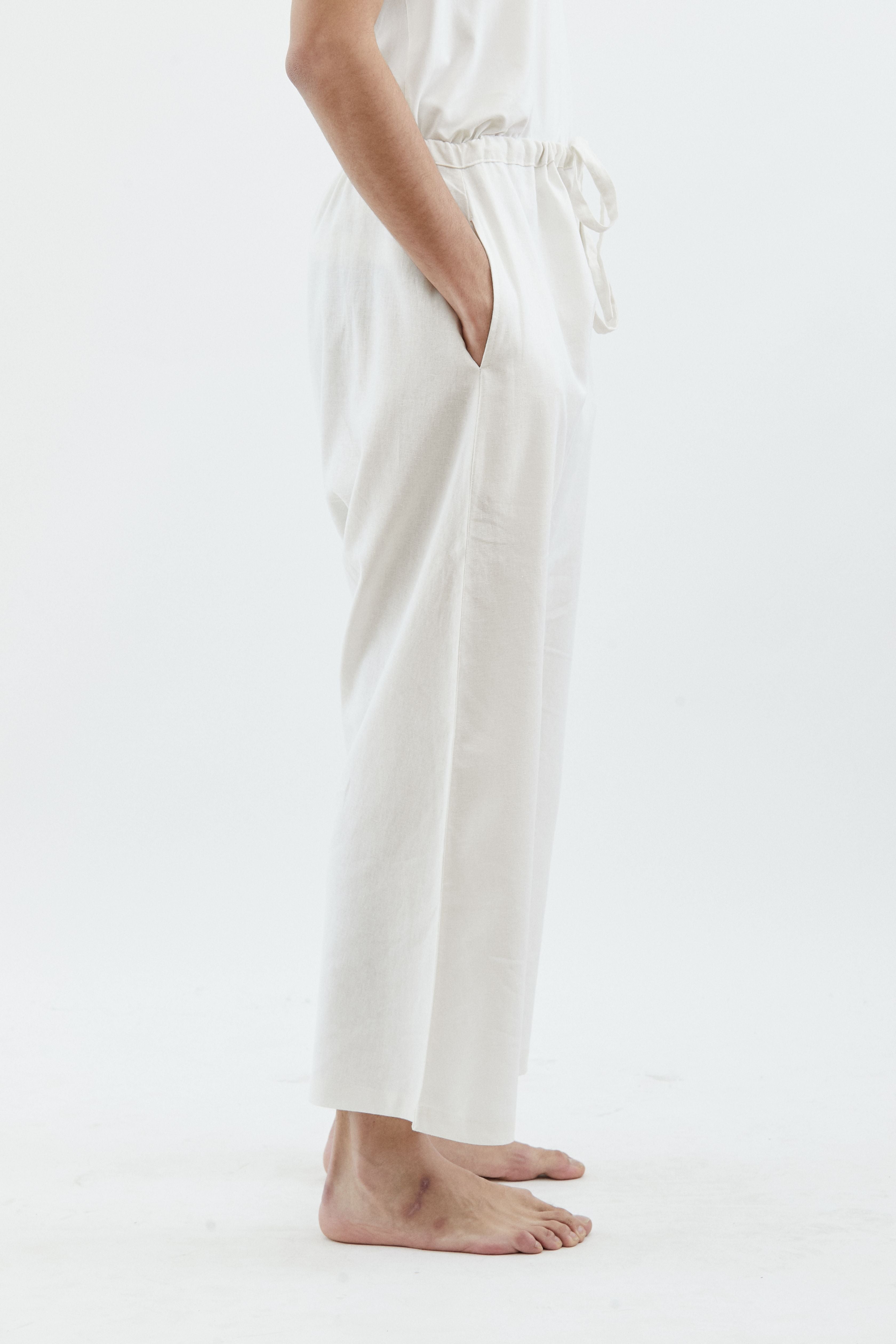 BUTTER  WHITE LINEN